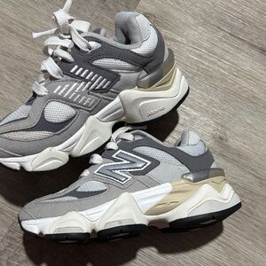 New Balance Grey, White & Cream Retro Runner Sneakers